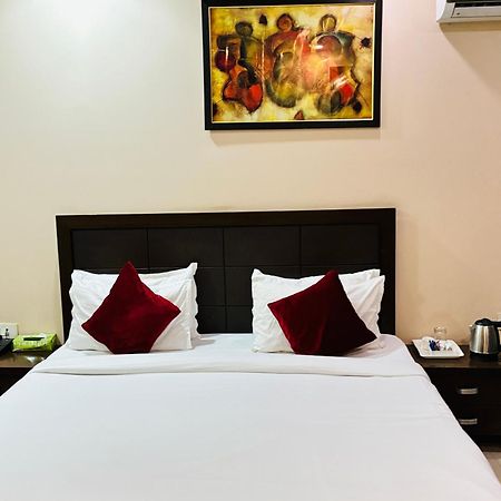 Hotel Hc Grand New Delhi Exterior photo