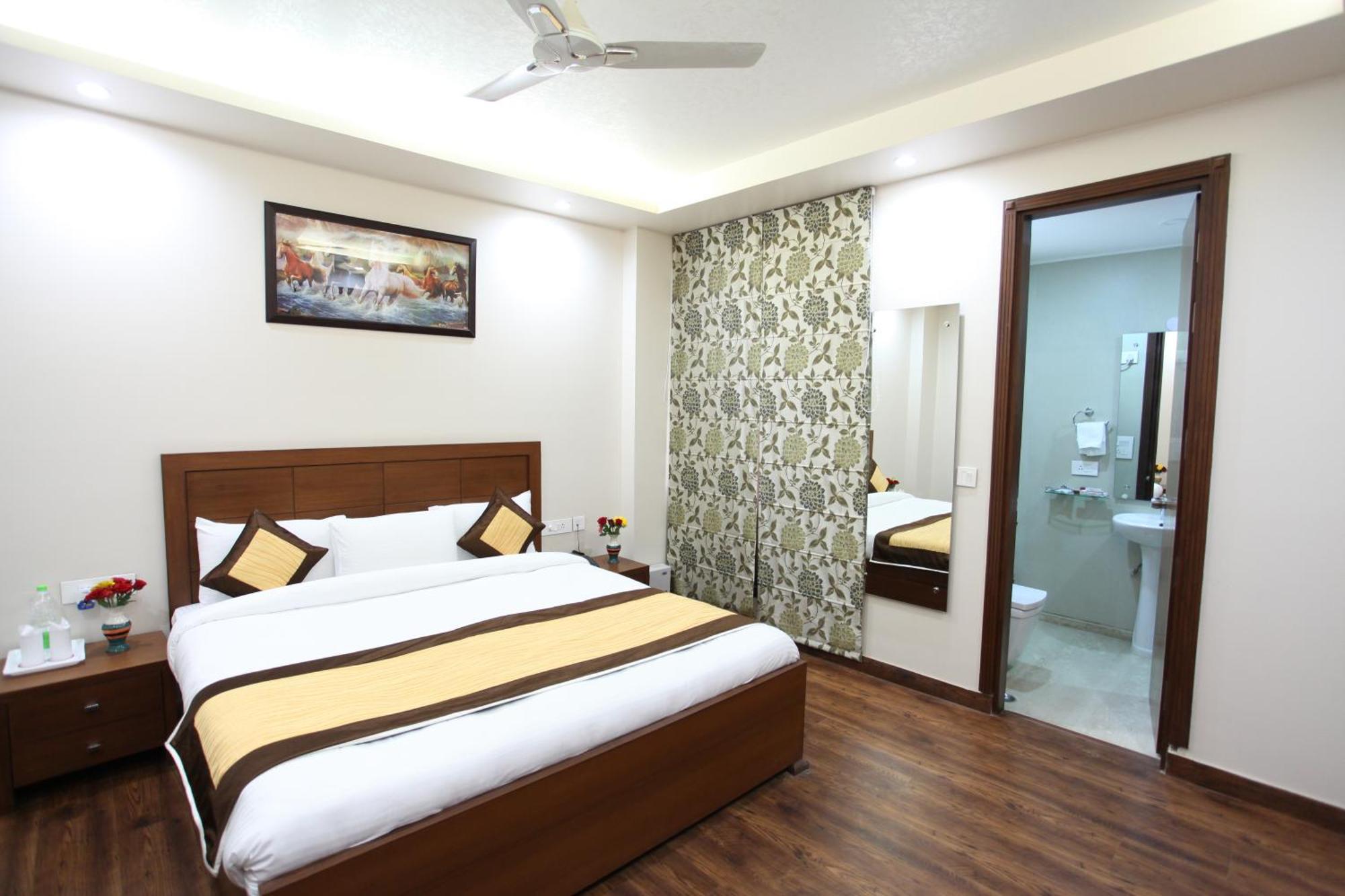 Hotel Hc Grand New Delhi Exterior photo